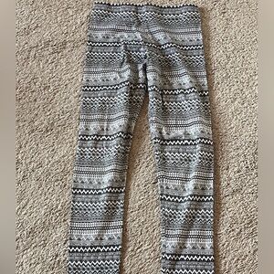 Primark Girl's Leggings Black and White Patterns Size 9/10